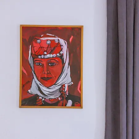 فيلة Alina Patara